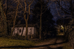 06_eerie-shed